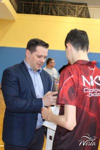 Wręczenie nagród przez burmistrza Wisły Tomasza Bujoka